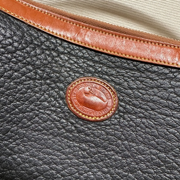 VINTAGE Dooney & Burke Crossbody - Picture 4 of 8